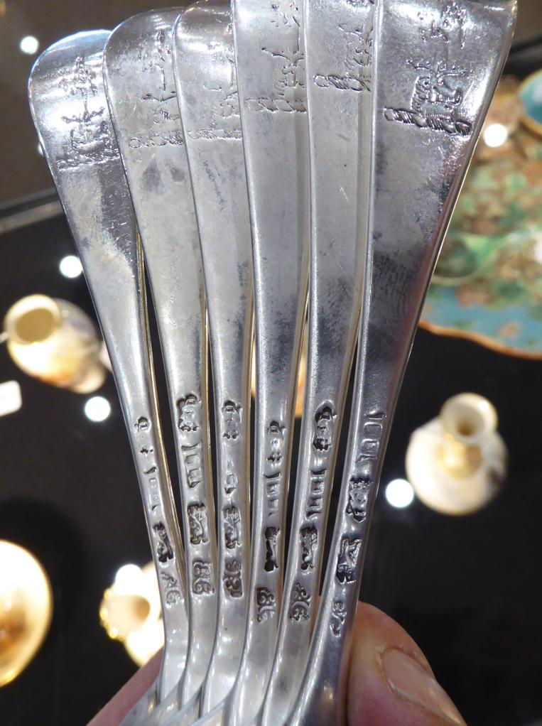 A Composite Service of George II/III Silver Hanoverian and Old English Pattern Flatware, comprising: - Image 5 of 9