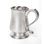 A George III Provincial Silver Mug, John Langlands & John Robertson, Newcastle 1780, plain