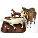 Collection of Beswick horses (with damage), plus one mare and foal (broken parts present)