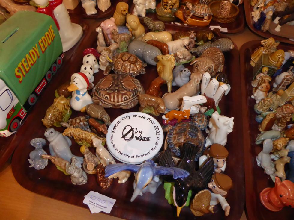 A large collection of Wade pottery including Whimsies (twelve trays) - Image 5 of 13