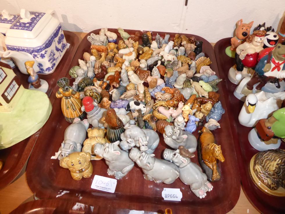 A large collection of Wade pottery including Whimsies (twelve trays) - Image 8 of 13