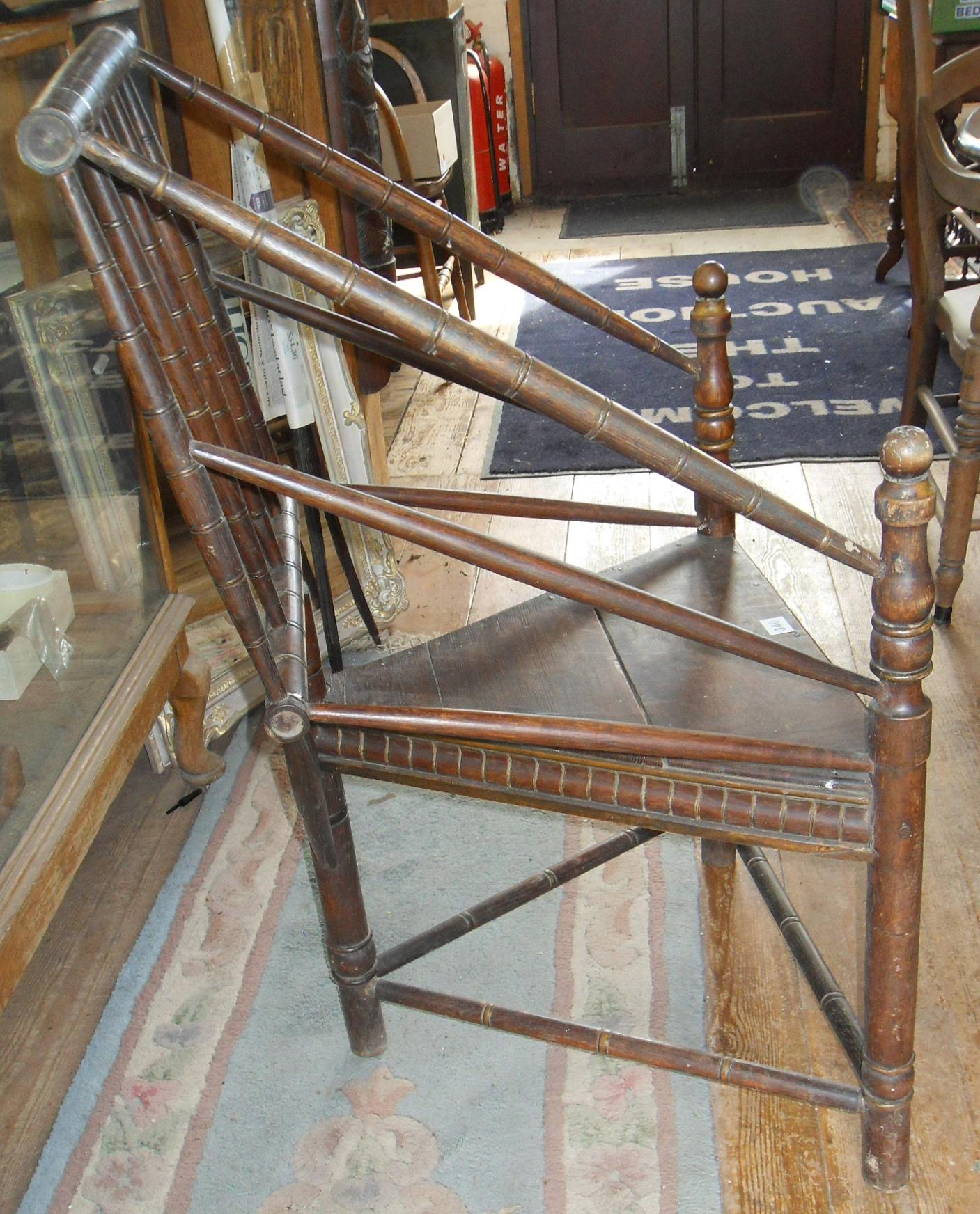 19th c. oak 'woodturners' corner chair - Image 2 of 6