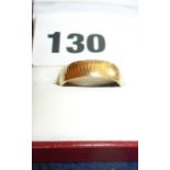 18ct gold wedding band