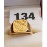 18ct gold signet ring, 10gms approx. (tested)