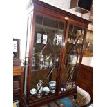 Edwardian mahogany two-door china cabinet on cabriole legs