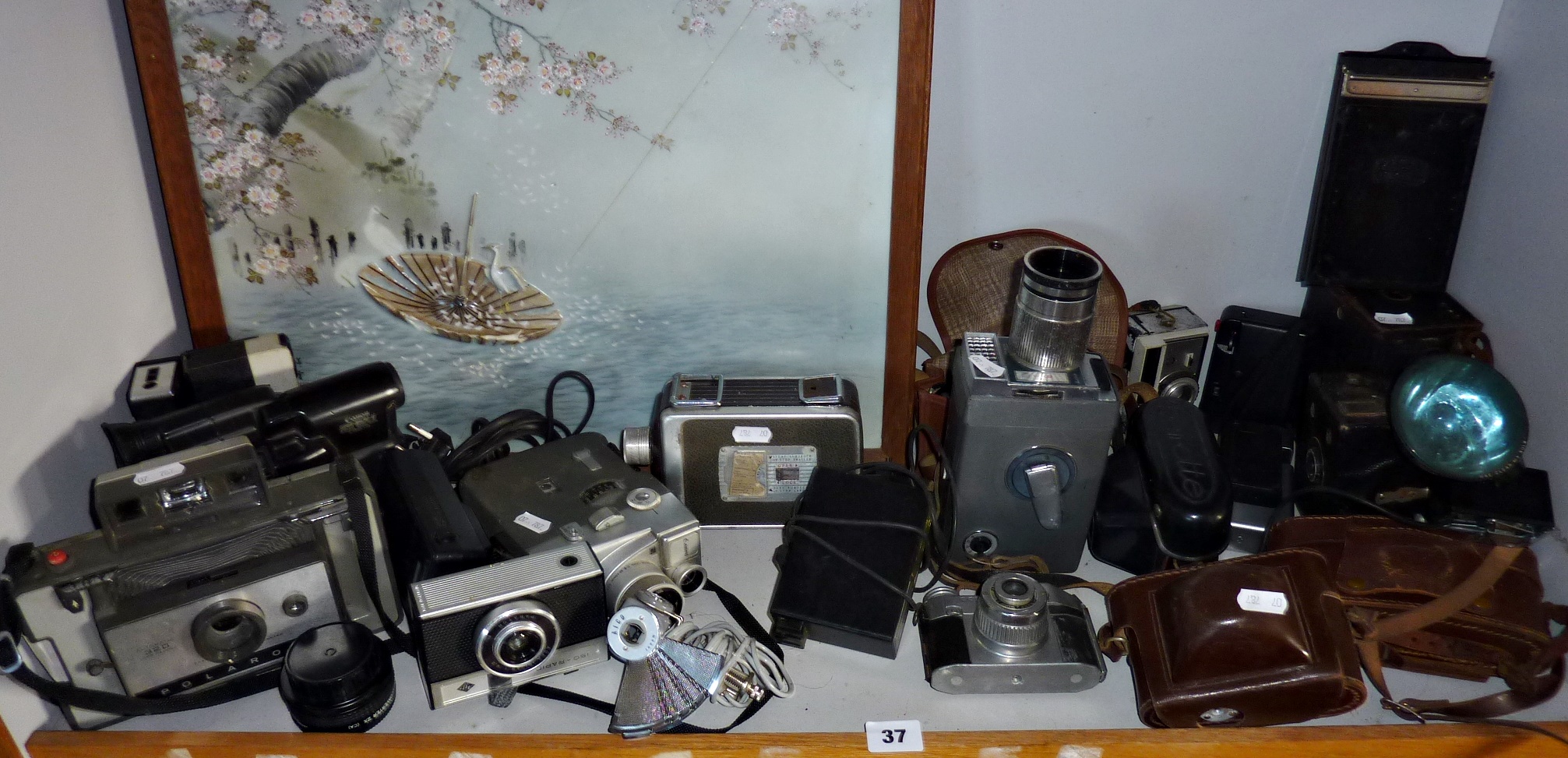 Twenty various old cameras and accessories - Image 2 of 2