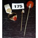 9ct gold Carnelian ring, white metal hat pin and a stick pin