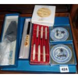 Boxed Goebel/Hummel and Spode miniature plates, Royal Worcester & Aynsley cutlery etc