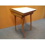 A retro children's school desk 61 cm (h)