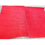 Two good quality red rugs. Each rug measures 120 cm x 160 cm.