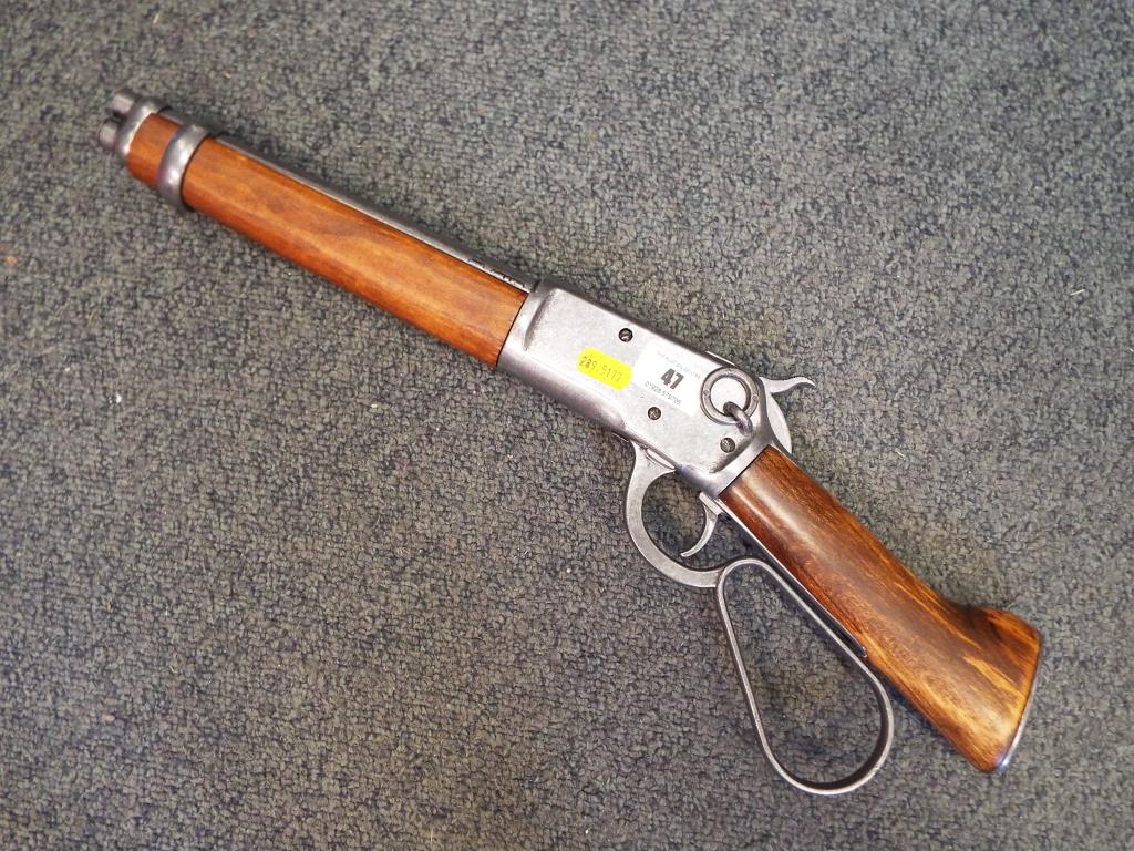 A replica Winchester underlever 'mares leg' rifle with moving underlever action - Image 2 of 2