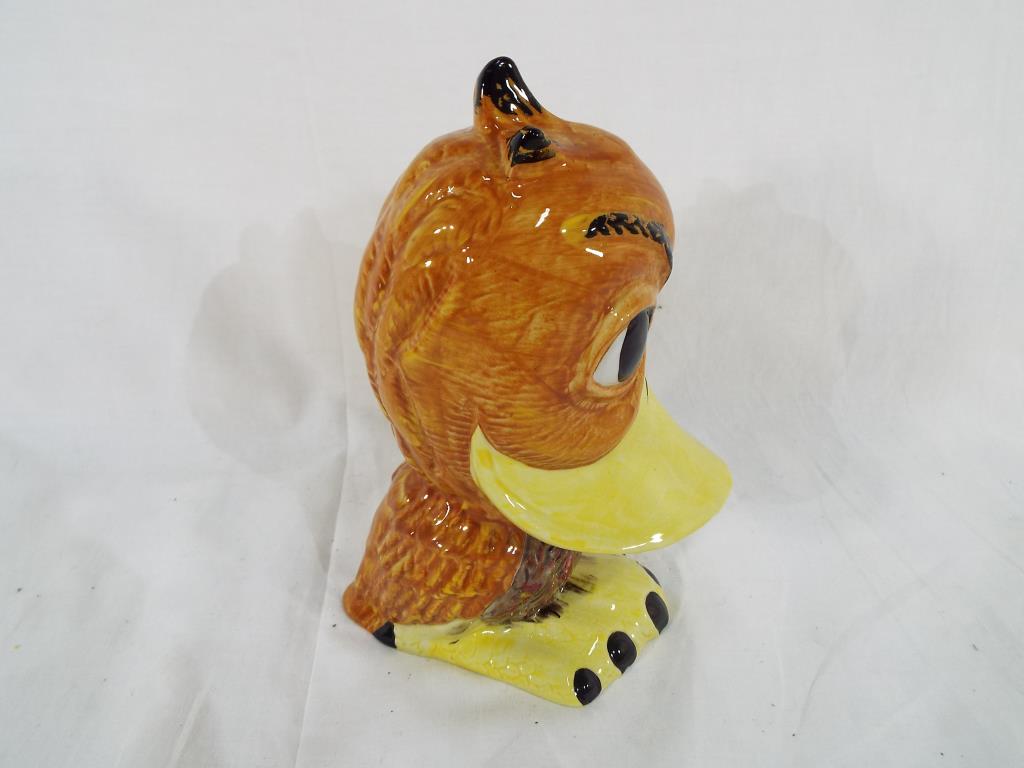 Lorna Bailey - a figurine depicting a bird entitled Quakers. - Bild 2 aus 2
