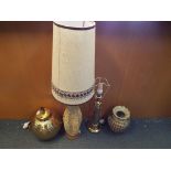 Lot to include 3 table lamps and a vase