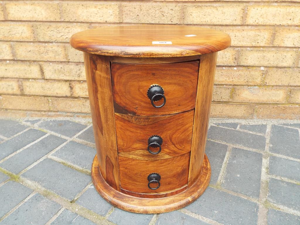 A unusual drum table height 40 cm width 38 cm diameter and a fire fender (2)