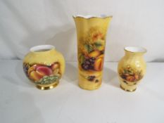 Aynsley - 3 small "Fruits" vases to incl