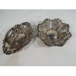 Two Edward VII hallmarked silver dishes with pierced decoration, Birmingham assay 1903 and 1906,