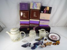 A good lot to include ceramic table ware by Royal Doulton, Hornsea, approximately 20,