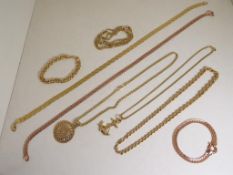 Eight items of modern gilded silver jewe