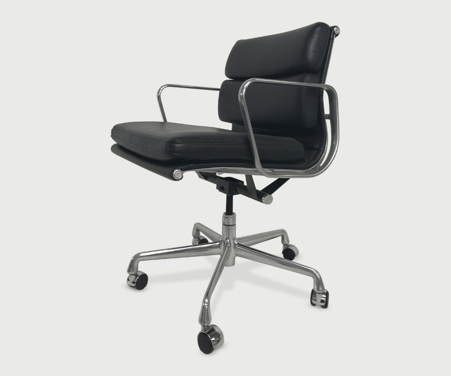 Eames Soft Pad Chair