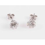 A PAIR OF DIAMOND STUD EARRINGS,