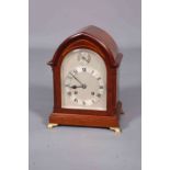 AN EDWARDIAN STRING-INLAID MAHOGANY MANTEL CLOCK,