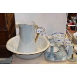 Lustre toilet jug,