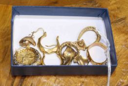 9 carat gold fob, 18 carat gold ring (a/f),