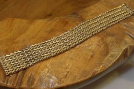 9 carat gold bracelet,