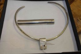 Kit Heath silver choker and a silver bar brooch stamped 925 (2)