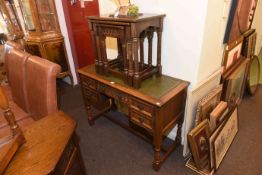 Oak four drawer writing table and oak nest of three turned leg tables