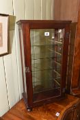 Small table top display cabinet