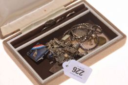 Jewellery box containing silver jewellery,
