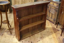 Small Victorian mahogany open bookcase, 107.