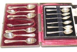 Set of six Edwardian silver teaspoons and tongs,