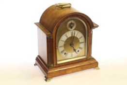 Early 20th Century oak cased chiming mantel clock