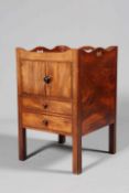 A GOOD GEORGE III MAHOGANY TRAY-TOP NIGHTSTAND, the top with fiddleback mahogany,