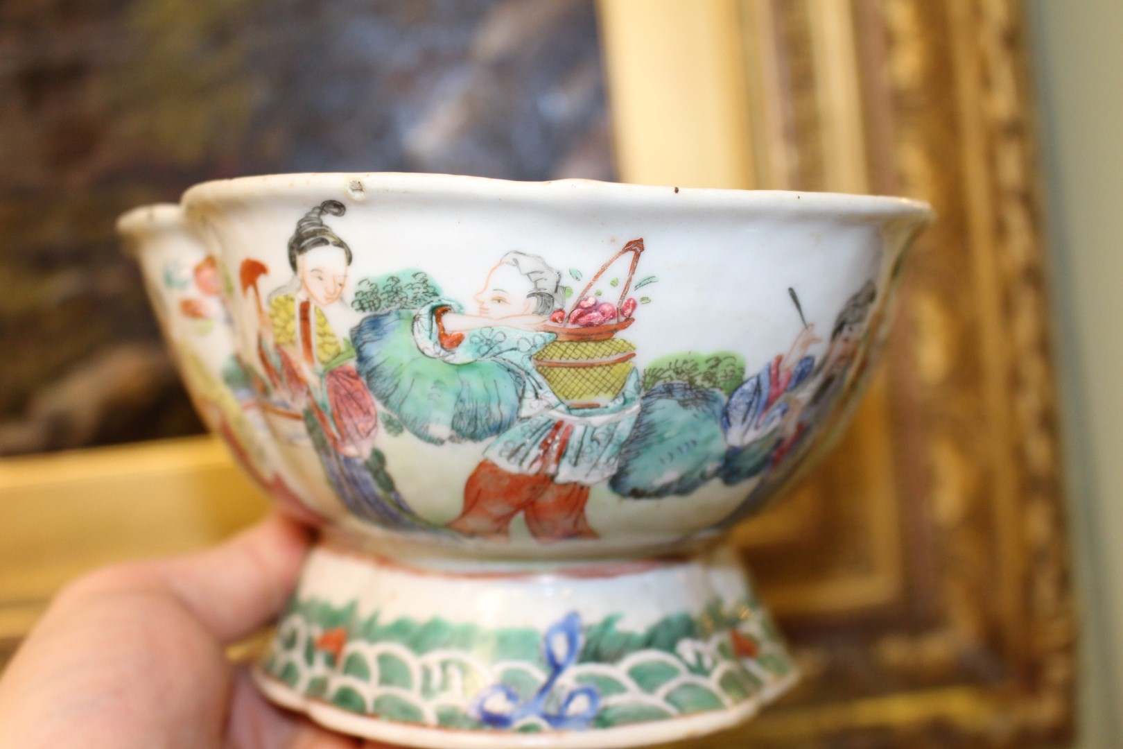A CHINESE FAMILLE ROSE PORCELAIN BOWL, of oval lobed form, - Image 7 of 8