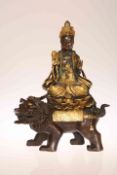 A GOOD QUALITY CHINESE PARCEL-GILT BRONZE FIGURE OF QUAN YIN,