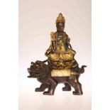 A GOOD QUALITY CHINESE PARCEL-GILT BRONZE FIGURE OF QUAN YIN,