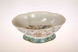 A CHINESE FAMILLE ROSE PORCELAIN BOWL, of oval lobed form,