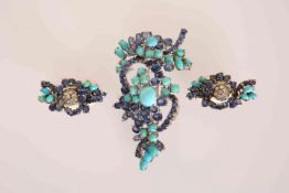 A TURQUOISE AND SAPPHIRE SPRAY BROOCH,