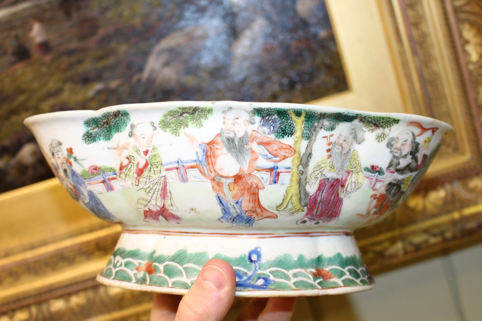 A CHINESE FAMILLE ROSE PORCELAIN BOWL, of oval lobed form, - Image 4 of 8