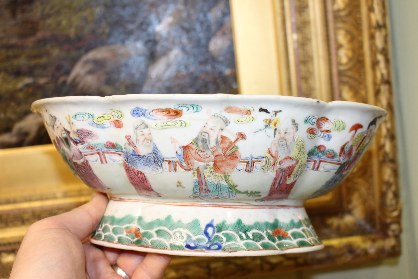 A CHINESE FAMILLE ROSE PORCELAIN BOWL, of oval lobed form, - Image 6 of 8