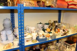 Royal Worcester Evesham and other dinnerware, various glass and china,