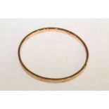 9 carat gold bangle