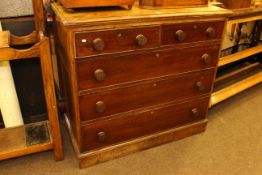 Victorian mahogany chest of two short above three long drawers