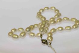 Rice shape freshwater pearl necklace,