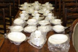 Royal Worcester 'Viceroy' eighty piece dinner,