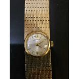 A lady's 9ct gold Rotary wristwatch on 9ct integral bracelet, 36.