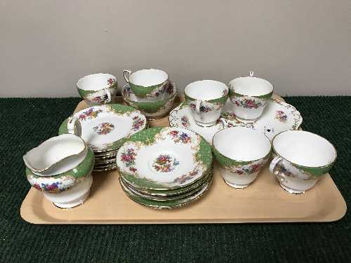 A tray of Paragon Rockingham pattern tea china